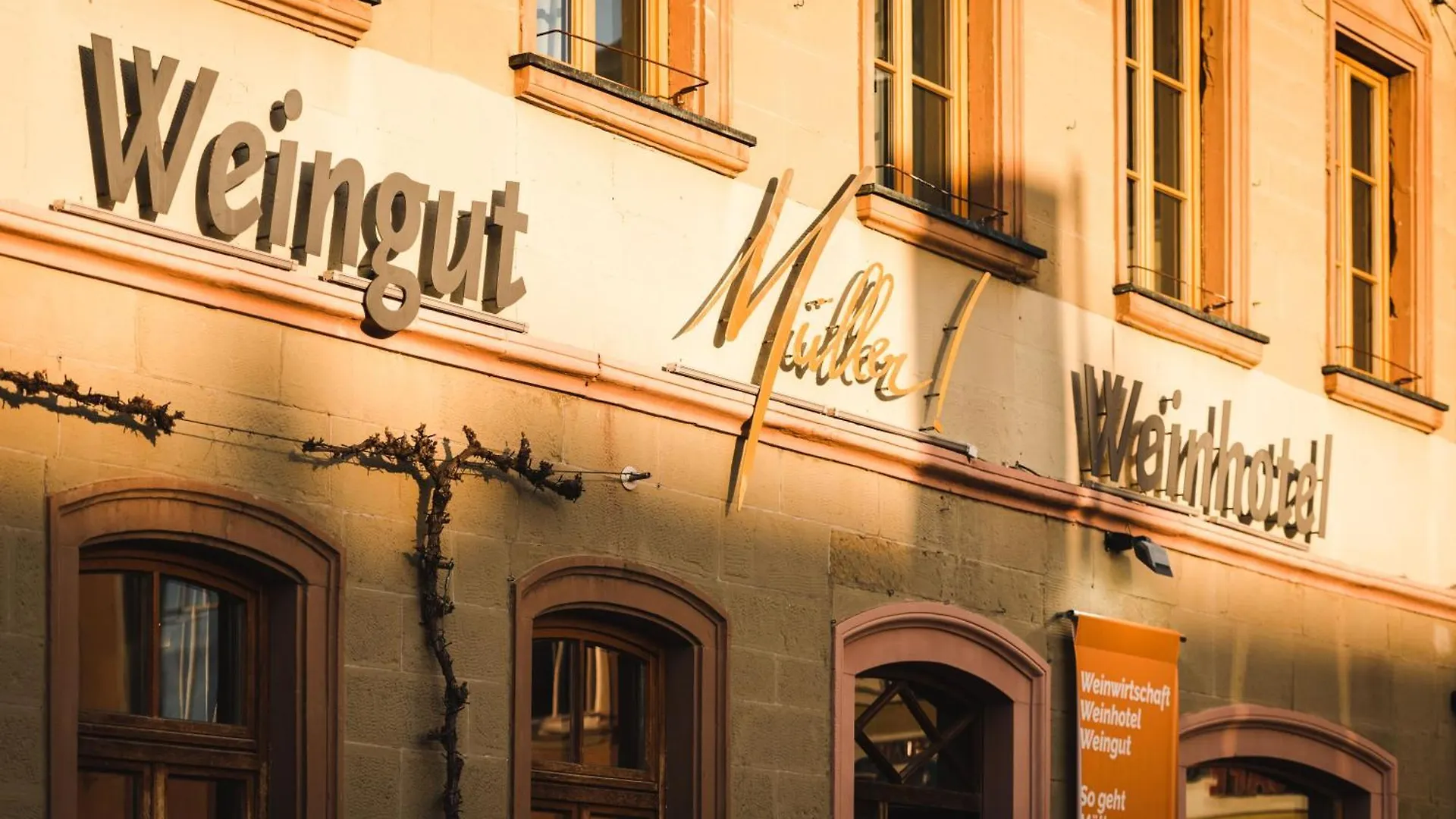 Mueller! Das Weingut & Weinhotel Hammelburg 3*,  Germany